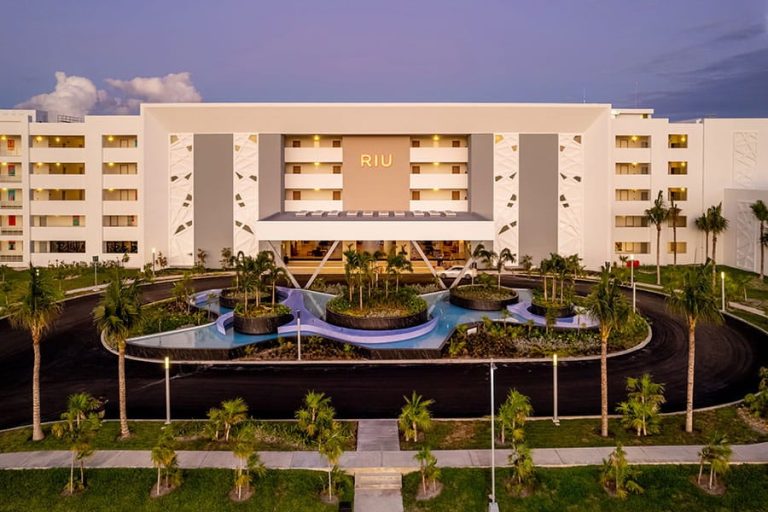 Riu Latino