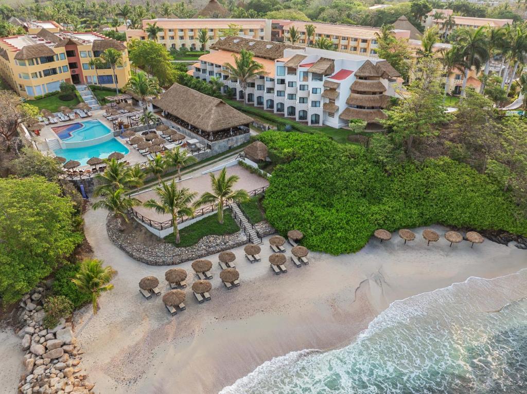 Family Selection at Grand Palladium Vallarta