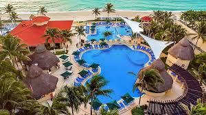 GR Solaris Cancún